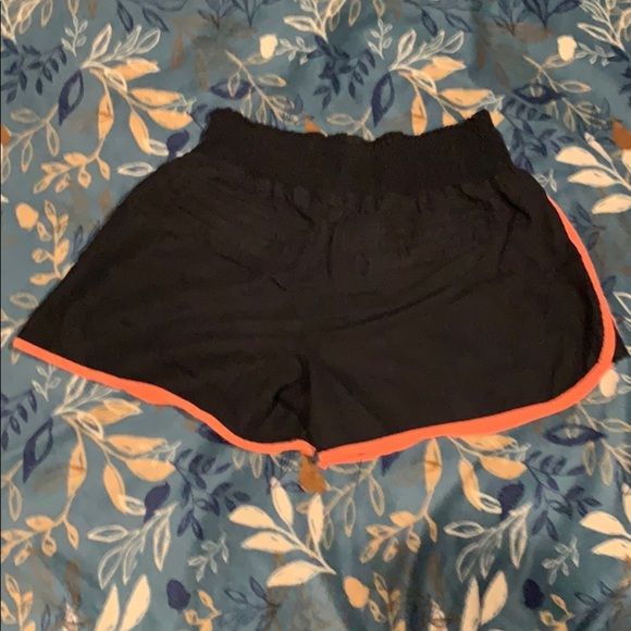 Love Tree Black w/coral linen shorts - Picture 2 of 5